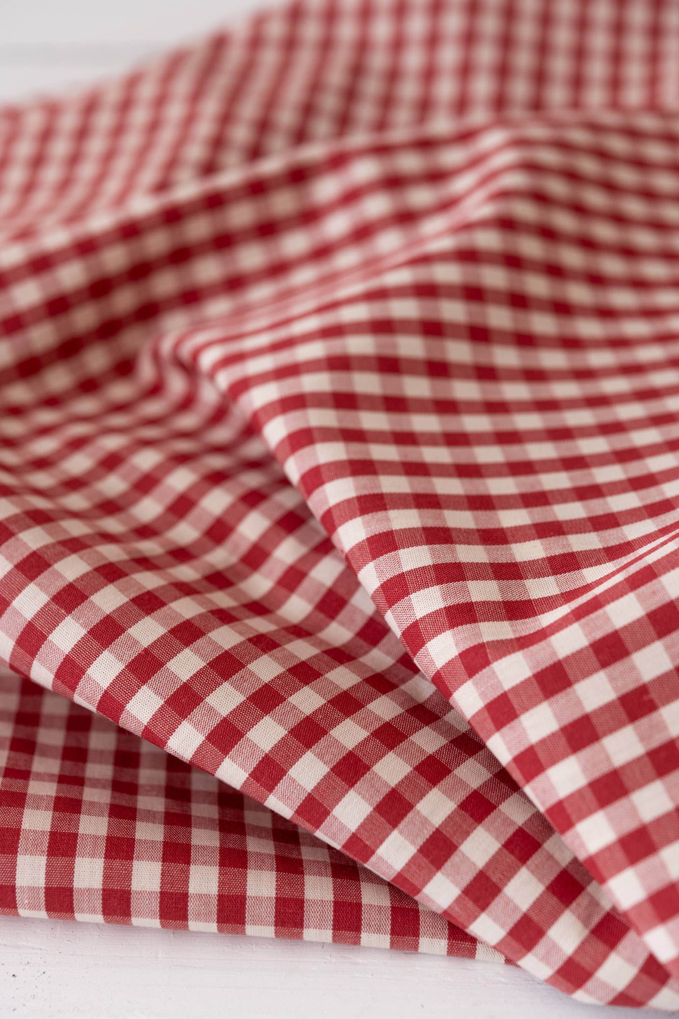 Tissu Vichy BIO rouge "griottes"