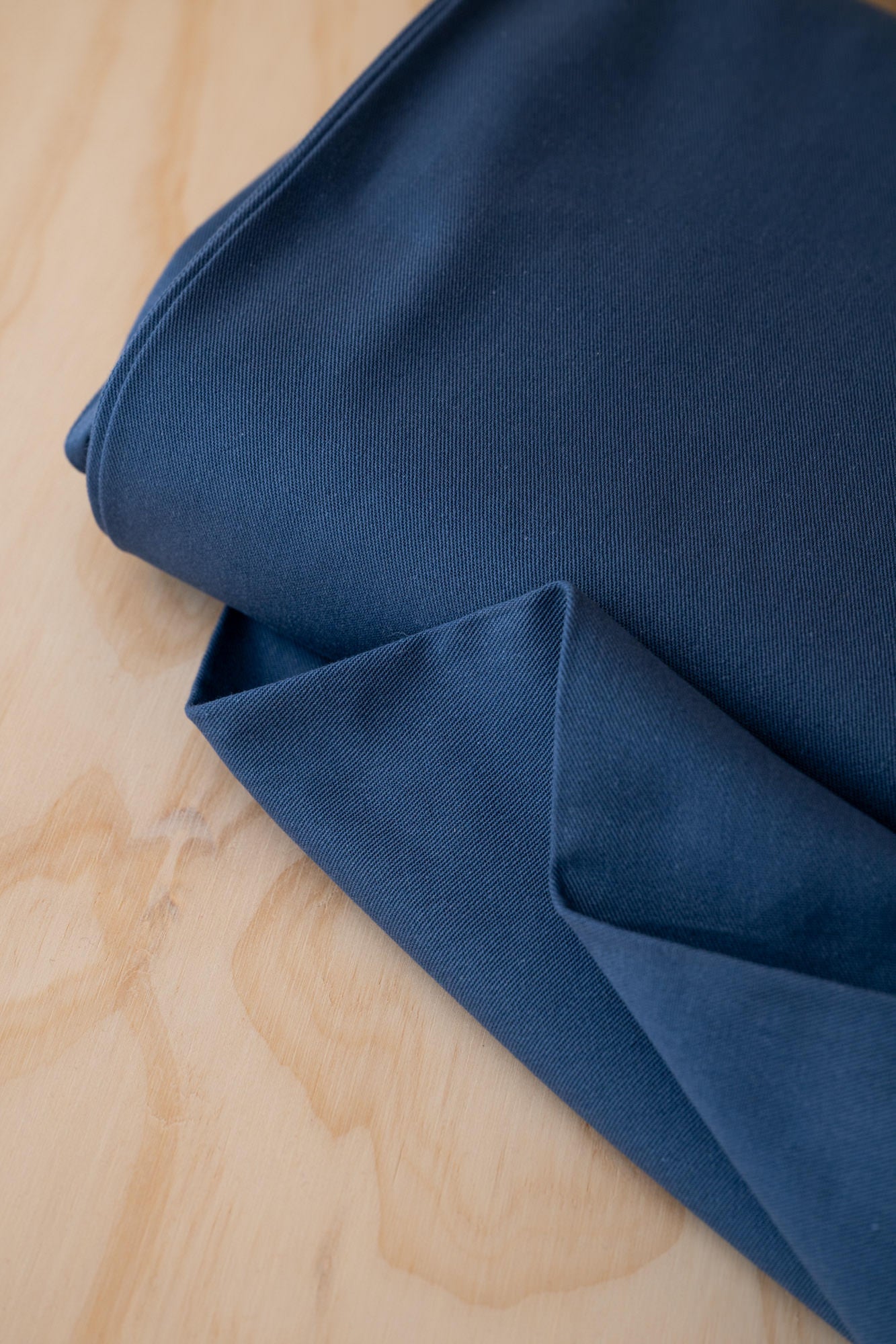 Gabardine de coton BIO Bleu "Morbihan"